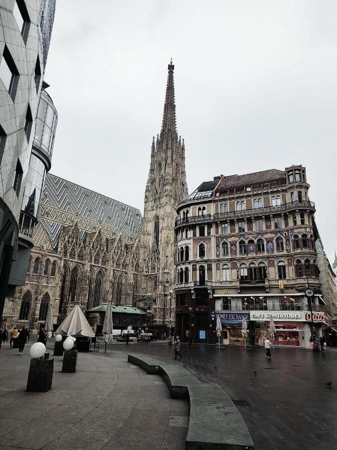 Center ! 3 Stops Away From The Center Of Vienna! Eksteriør bilde